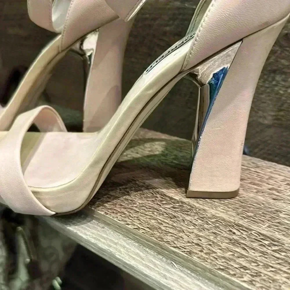 KARA LAGERFELD PARIS Carah Nude Heel Size 8.5 - Picture 7 of 12